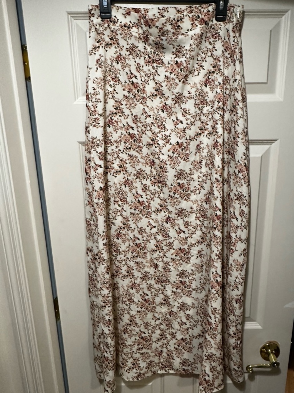 Slitted Skirt Large - Picture 6 of 7